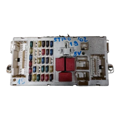 Fiat Stilo  1.9 JTD   01-10    unutarnja kutija osigurača  46750594  46797609