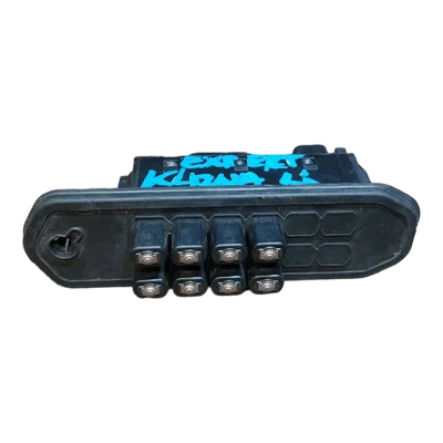 Peugeot Expert  07-16  prekidač- lijeva vrata bočna   636691