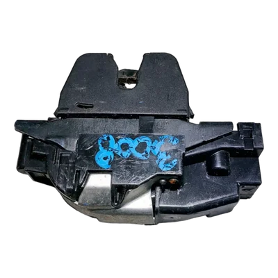 Peugeot 3008 T84  07-16  brava gepeka  9671153580