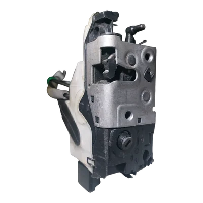 Peugeot 208   12-19    brava  prednja desna   PD   6-pinova   9688079980