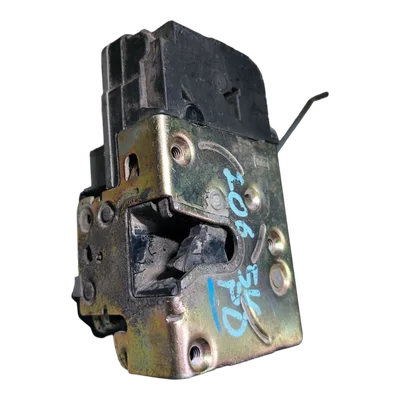 Peugeot 206  98-09  brava vrata prednja desna   6-pinova  9136J1