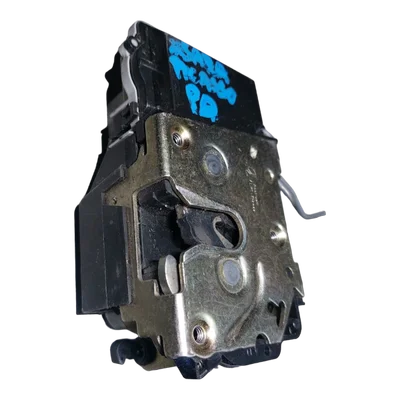 Citroen Xsara Picasso  99-11   brava vrata prednja desna   PD   6-pinova  9136J3