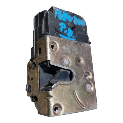 Peugeot 206  98-09  brava vrata prednja desna   6-pinova  9136J1  stari tip