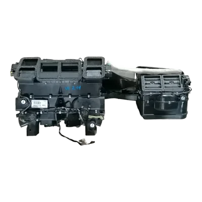 Mercedes-Benz   E-CLASS  W211  02-09    ventilacijska kutija        2118300260