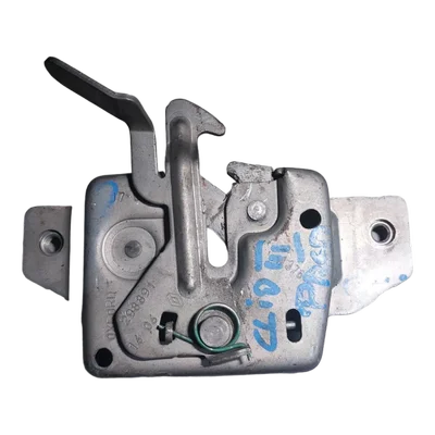 Renault  Clio III   05-12   brava  prednje haube  8200298891