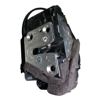 Renault Koleos I    06-15   brava  vrata  prednja desna  PD   3-pina      805029702R