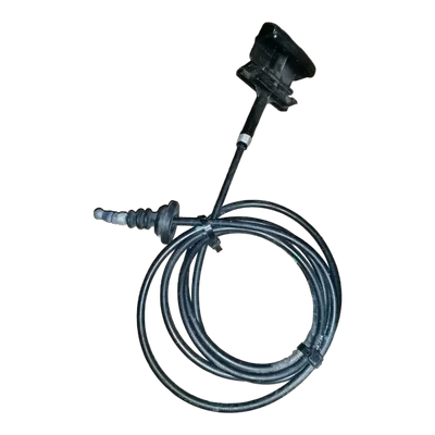 Suzuki SX4   06-13   sajla prednje haube    8216079J00