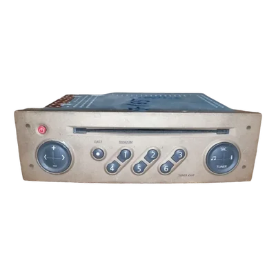 Renault Modus    04-12     CD/radio     8200335068