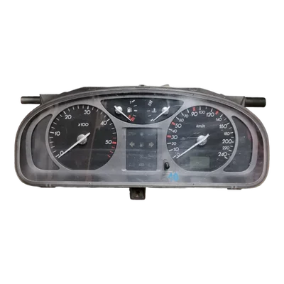 Renault Laguna II 00-07  kilometar sat/brzinomjer   8200218878   501018630077