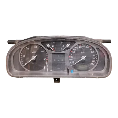 Renault Laguna II 00-07  kilometar sat/brzinomjer   8200170305   501018630044