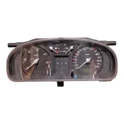 Renault Laguna II 00-07  kilometar sat/brzinomjer    8200218863   501018550077