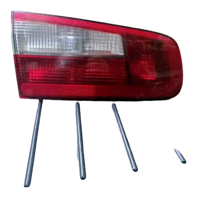Renault Laguna II hatchback  01-05    lampa zadnja lijeva  unutarnja  8200002475