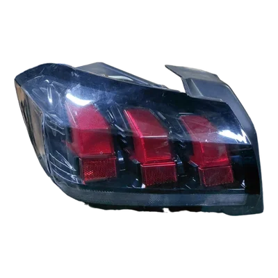 Peugeot 208 P21E  19-23   lampa zadnja lijeva  vanjska    9823216780