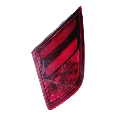 Peugeot 308  T9  13-17   lampa zadnja lijeva  unutarnja  9677818380