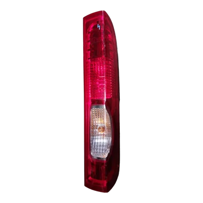 Renault  Trafic  II  06-15    lampa zadnja desna  8200415251