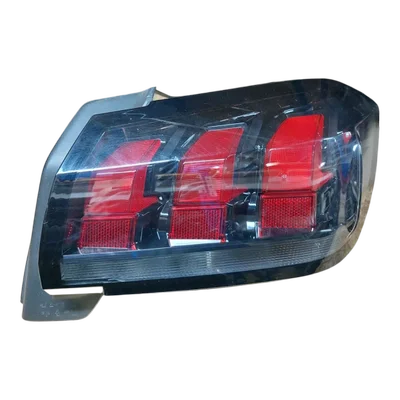 Peugeot 208 P21E 19-23 lampa zadnja desna vanjska 9823216580