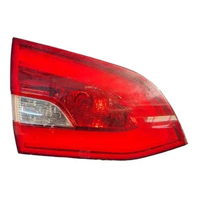 Peugeot 308 T9 karavan 13-18  lampa zadnja lijeva unutarnja    9678098080