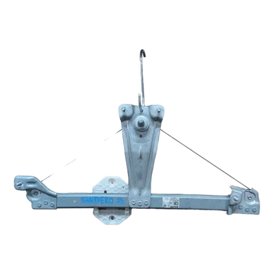 Dacia Sandero II   12-      podizač stakla zadnji desni-ručni  827202131R