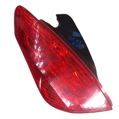 Peugeot 308 hatchback 07-13  lampa zadnja lijeva  9680425780