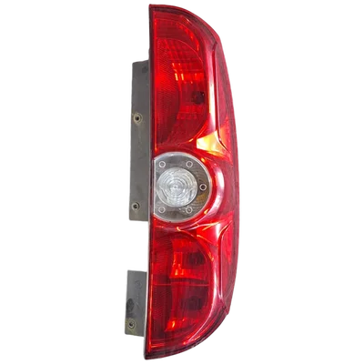 Fiat Doblo III  10- 15     lampa zadnja desna    00518106730   02037099900010
