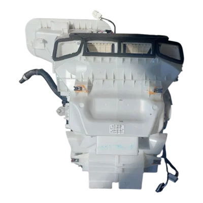 Nissan X-Trail   13-22   ventilacijska kutija  272104BA6A