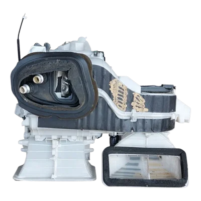 Fiat Linea   07-18    ventilacijska kutija  5D3122100  5E0722100  5E5222100