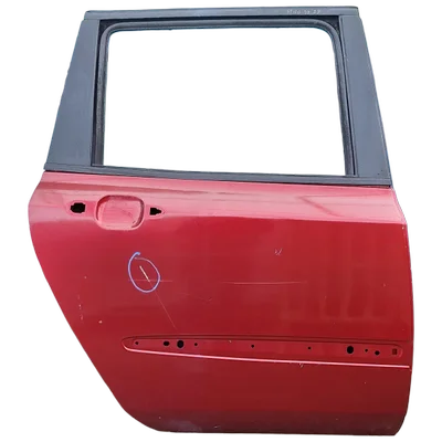 Fiat Stilo    01-10    vrata zadnja desna   OŠTEĆENA!