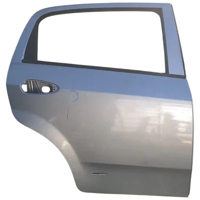 Fiat Punto Grande   05-15   vrata zadnja desna   OŠTEĆENA!