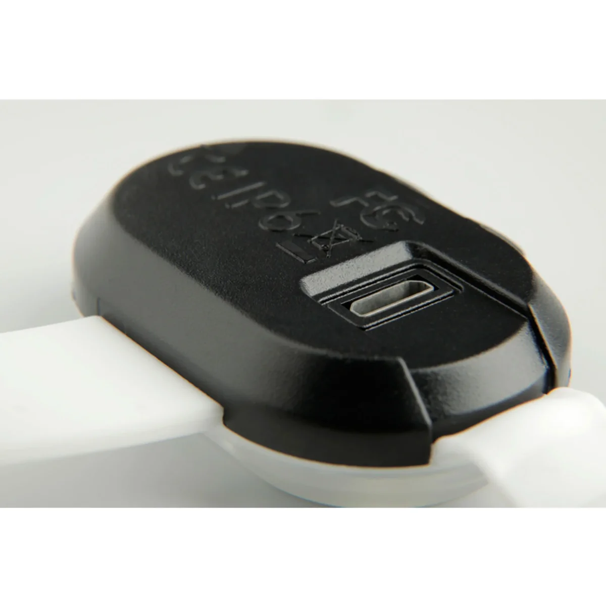 THE ULTIMATE PET SAFETI LIGHT WHITE